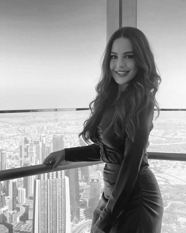 Joanna Savage in a city residence
